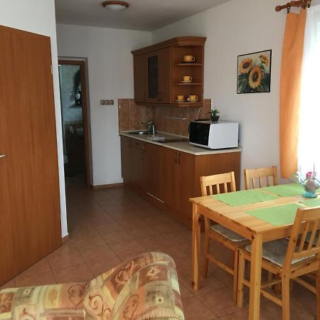 Central Apartments 잘라카로쉬 외부 사진