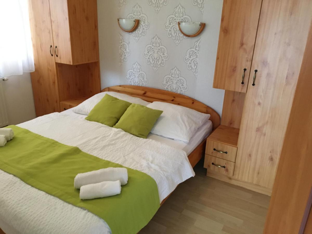 Central Apartments 잘라카로쉬 외부 사진